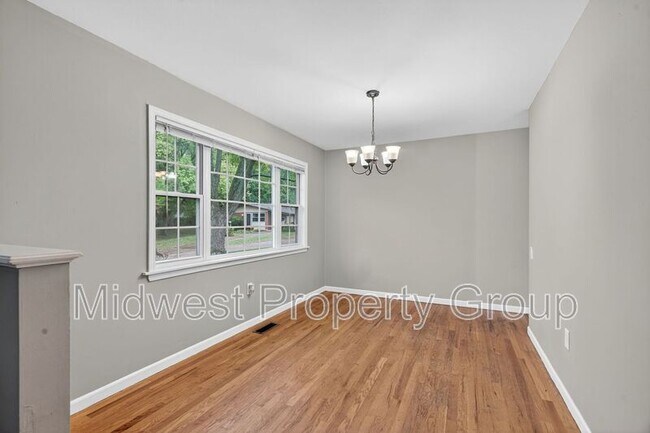 Building Photo - 4 Saratoga Ct