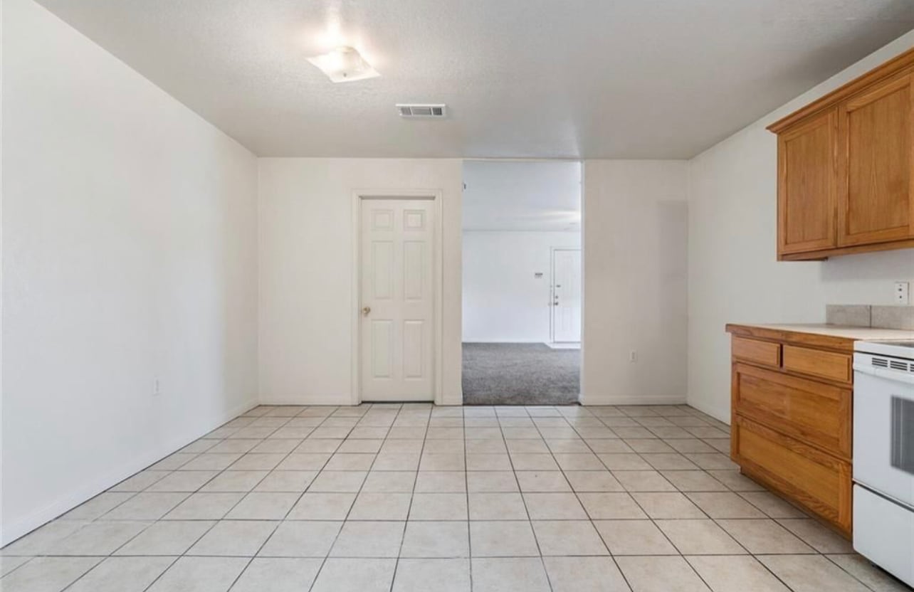 Building Photo - 317 N Katy Rd