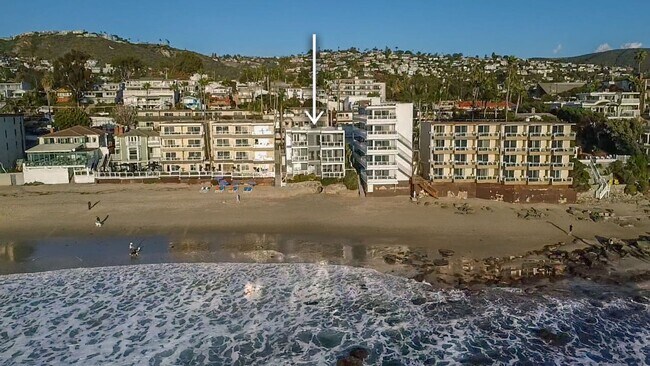 Building Photo - Stunning Ocean Front Oasis! 3 bedroom 2 bath condo with private steps to beach!