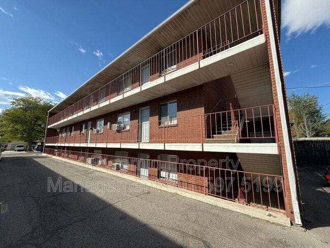 Building Photo - 1495 S 200 E