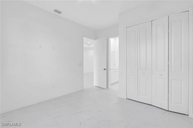 Building Photo - 3924 NW 38th St