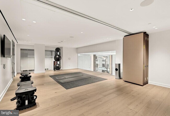 Building Photo - 601 Wharf St SW