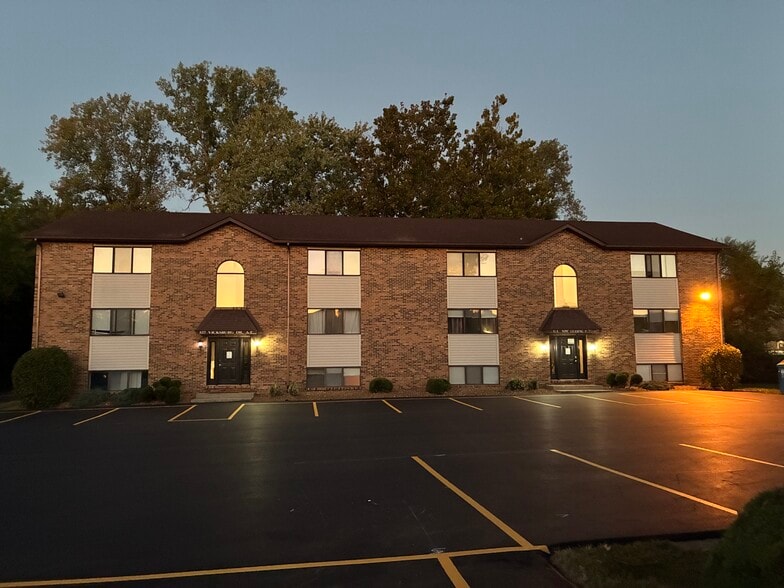 Building Photo - 631 Vicksburg Dr