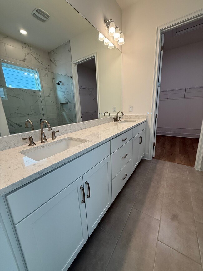 Building Photo - 5554 Lumber Ml Rd