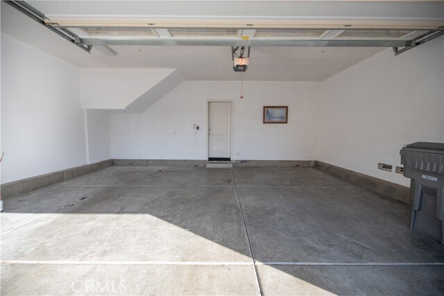 Building Photo - 7255 Roselai Ct