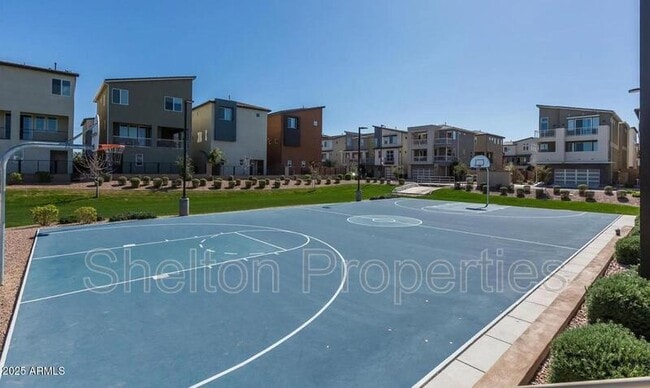 Building Photo - 1310 N Zane Dr