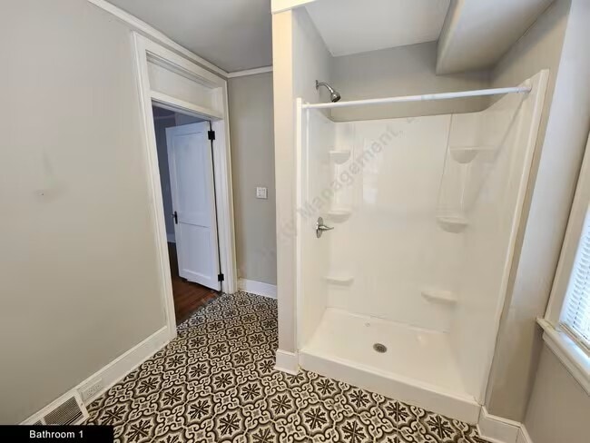 Building Photo - 312 S Woodrow St