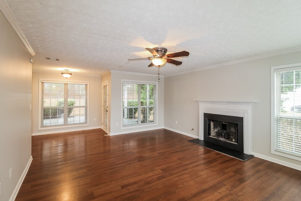 Building Photo - 45 Leighs Grove Way