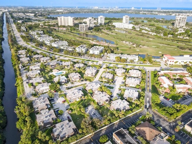 Building Photo - 1855 N Congress Ave