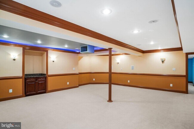 Building Photo - 43513 Lucketts Bridge Cir