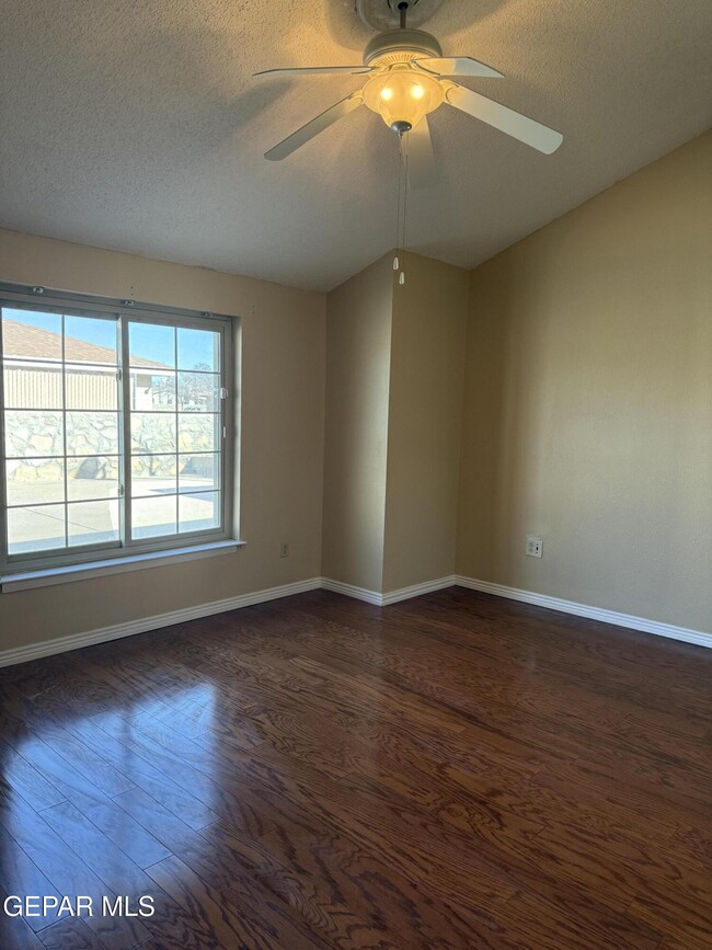 Building Photo - 3245 Nederland Ln