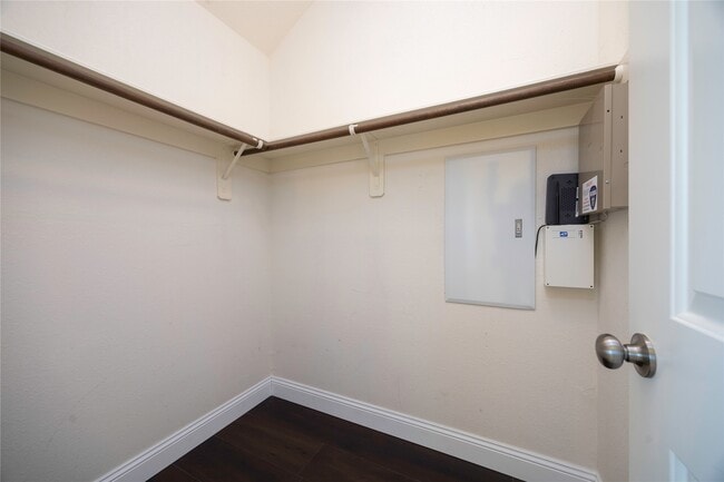 Building Photo - 3610 Carolina Canyon Ct