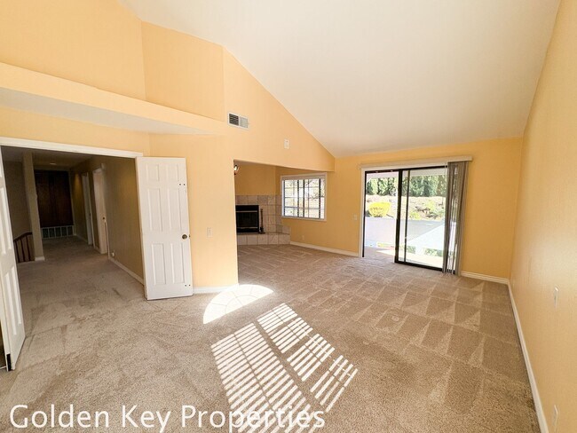 Building Photo - Welcome to this stunning 4-bedroom, 3-bathroom home located in the desirable La Costa neighborhoo...