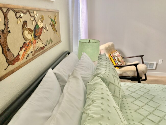 Building Photo - 1008 Princeton Ave