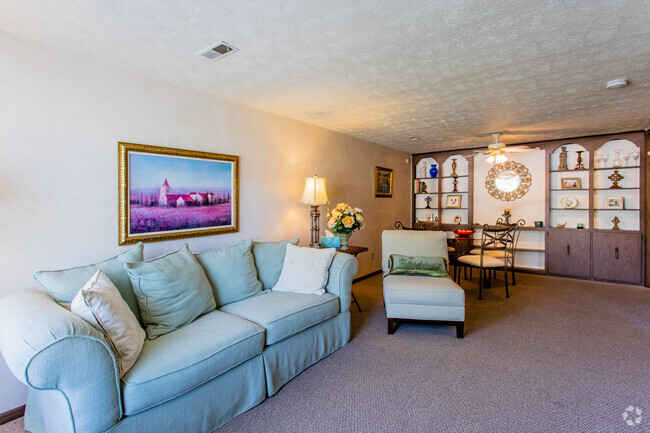 1BR, 1BA - 576 SF - Meadowood Apartments