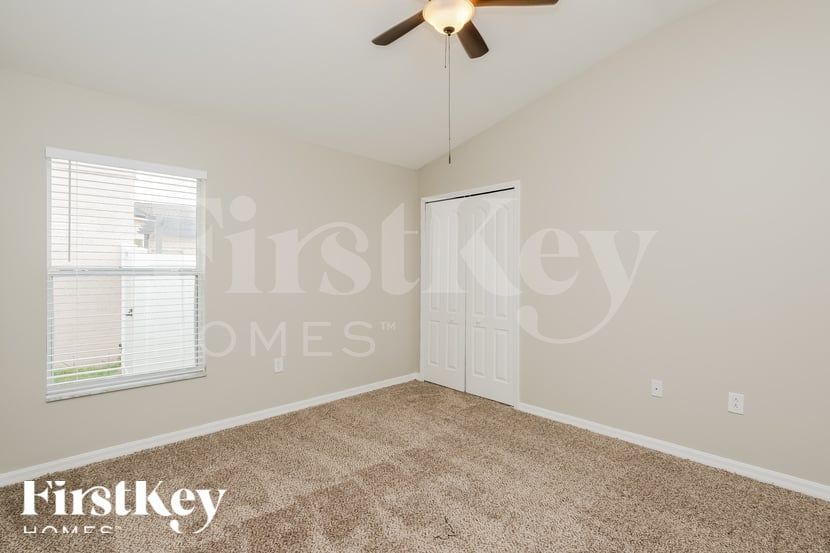 Building Photo - 1620 Bonita Bluff Ct