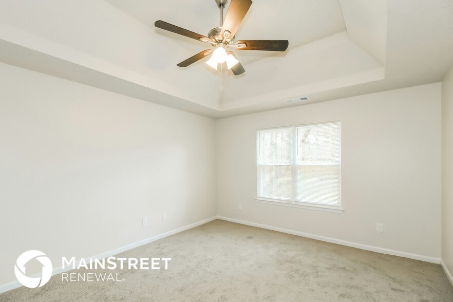 Building Photo - 220 Windscape Dr