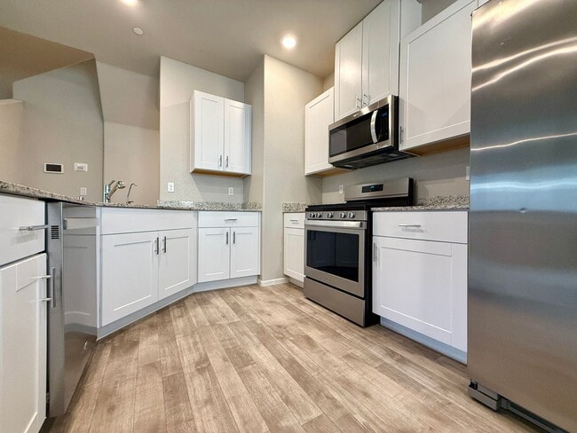 Building Photo - Northwest/ Aliante Area - Newer Townhome 3BD, PRIVATE YARD, ATTACHED GARAGE, ACROSS FROM POOL