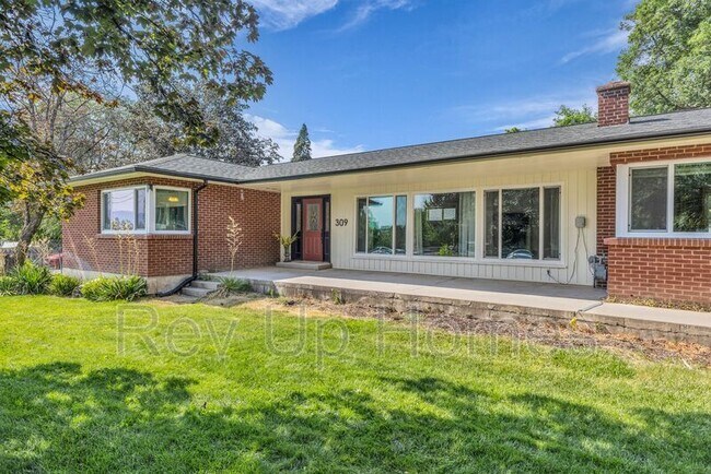 Building Photo - 309 E 200 S