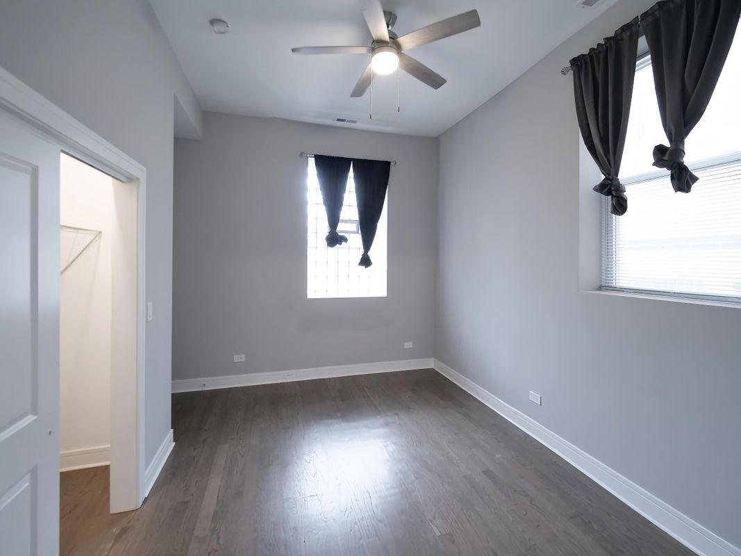 Building Photo - 4347 S Vincennes Ave