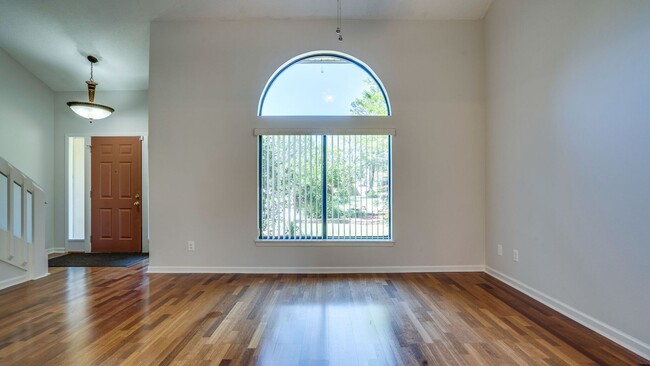Building Photo - 4 BR / 2.5 BA – RARE FIND IN ROCKY BAYOU