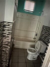 Building Photo - 89 Woolsey St