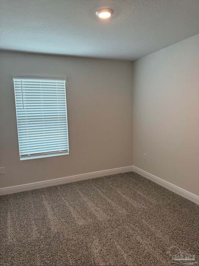 Building Photo - 3984 Pendragon Cir