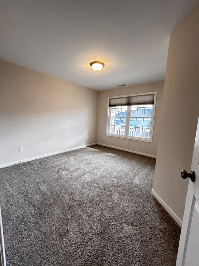 Building Photo - 12 Jackmia Way