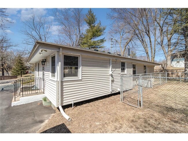 Building Photo - 11509 Palmer Rd