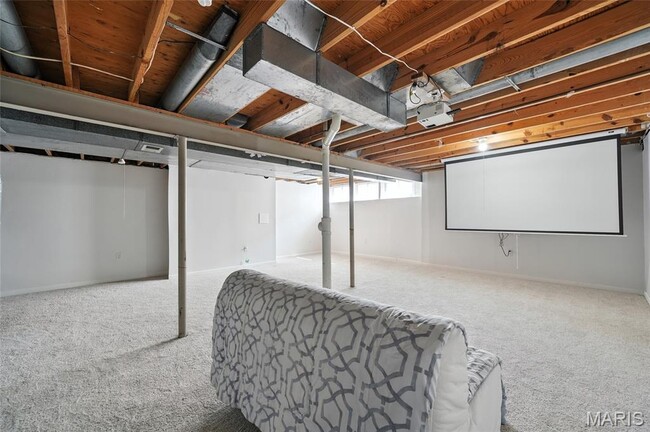 Building Photo - 1043 Oakwood Farms Ln