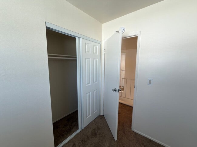 Building Photo - 4 BED, 2.5 BATH TOWNHOUSE STYLE CONDO- $3,575 ANAHEIM (LA PALMA & EUCLID)
