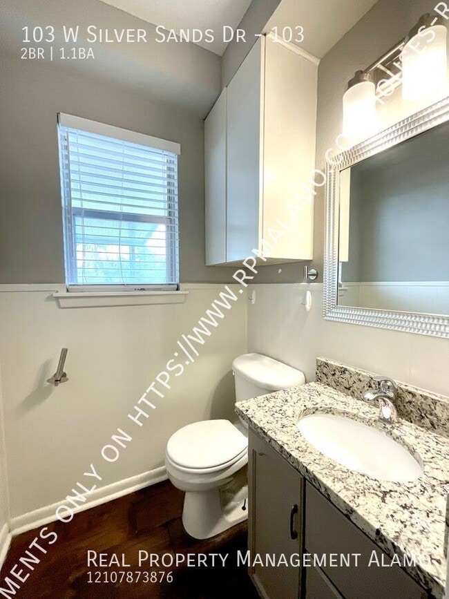 Building Photo - 103 W Silver Sands Dr