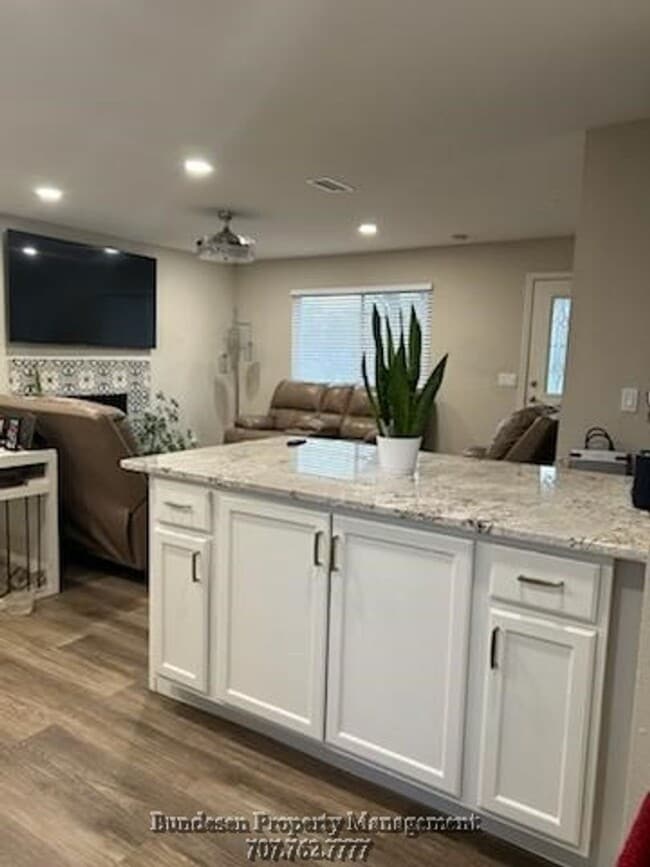 Building Photo - Open House July 5, 2026 11:00-1:00