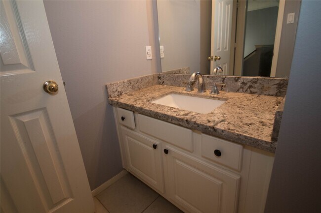 Building Photo - 310 Cheddington Dr