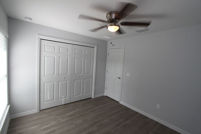 Building Photo - Spacious 3-Bedroom Home with No HOA, Pet-Friendly & Natural Gas – Summerfield Living