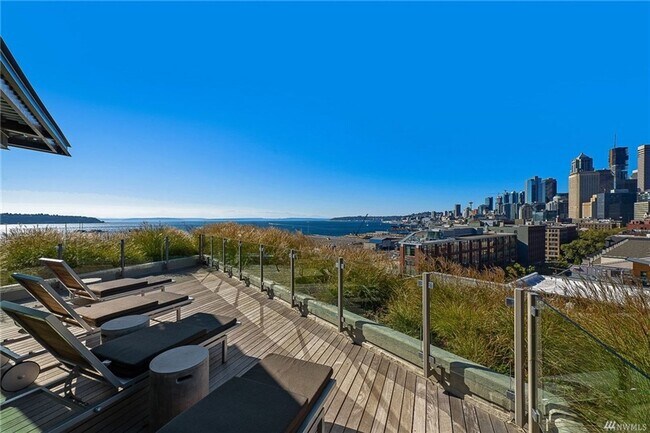 Building Photo - Gridiron - New Waterfront Condo - Downtown...