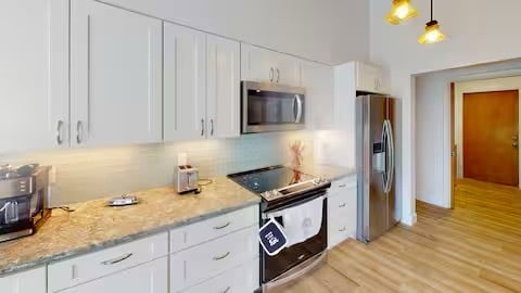 Building Photo - 405 Bayside Ln