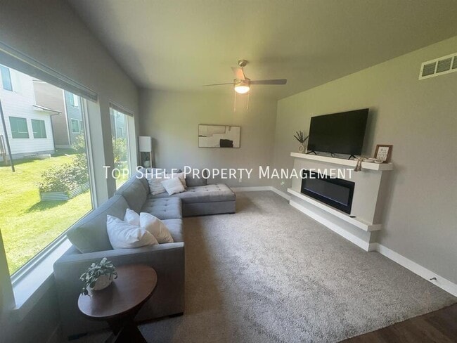 Primary Photo - 17110 Blue Sage Ln