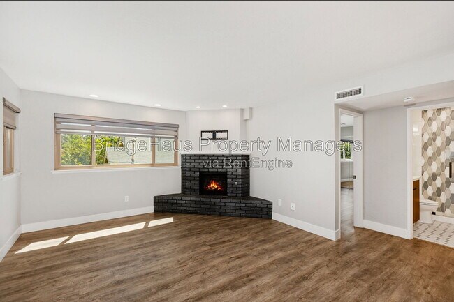 Building Photo - 4055 Falcon St