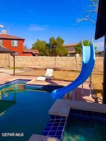 Building Photo - 13700 Paseo Rico Cir