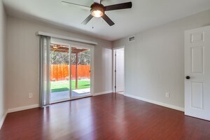 Building Photo - 9813 Medina Dr