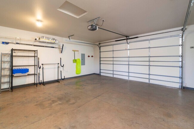 Building Photo - Beautiful Home in the Country with Views, ...