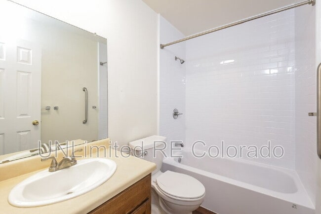 Building Photo - 9130 Osceola St