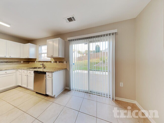 Building Photo - 4846 Autumn Oak Dr