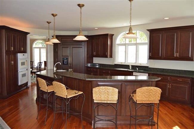 Building Photo - 711 Berkshire Ct