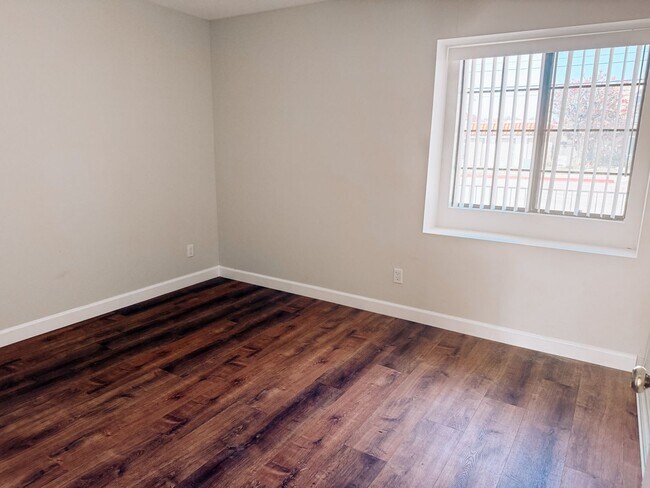 Building Photo - 6152 Orange Ave