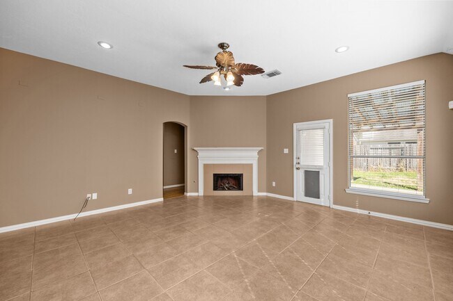 Building Photo - 7206 Hollow Field Ln