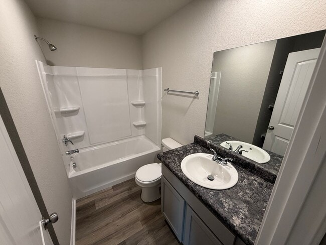 Building Photo - 6153 Discovery Trl