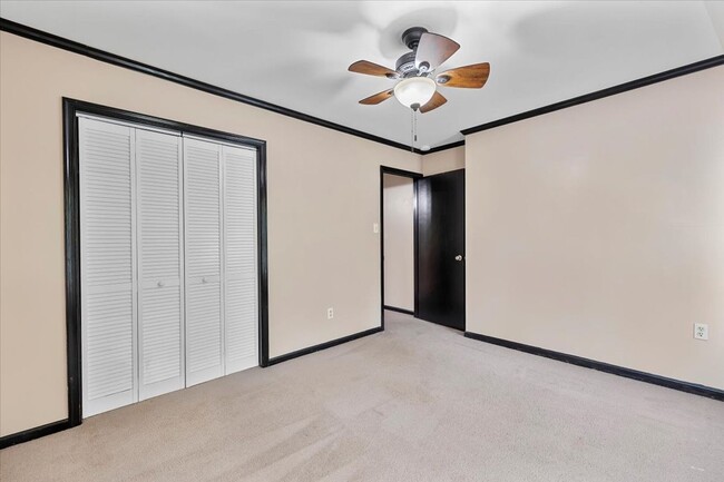 Building Photo - Beautiful 3 Bedroom Home in North Chesterf...