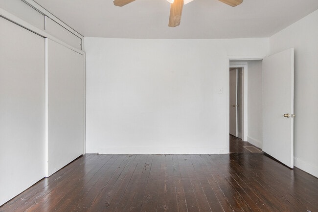 Building Photo - 2041 Pemberton St